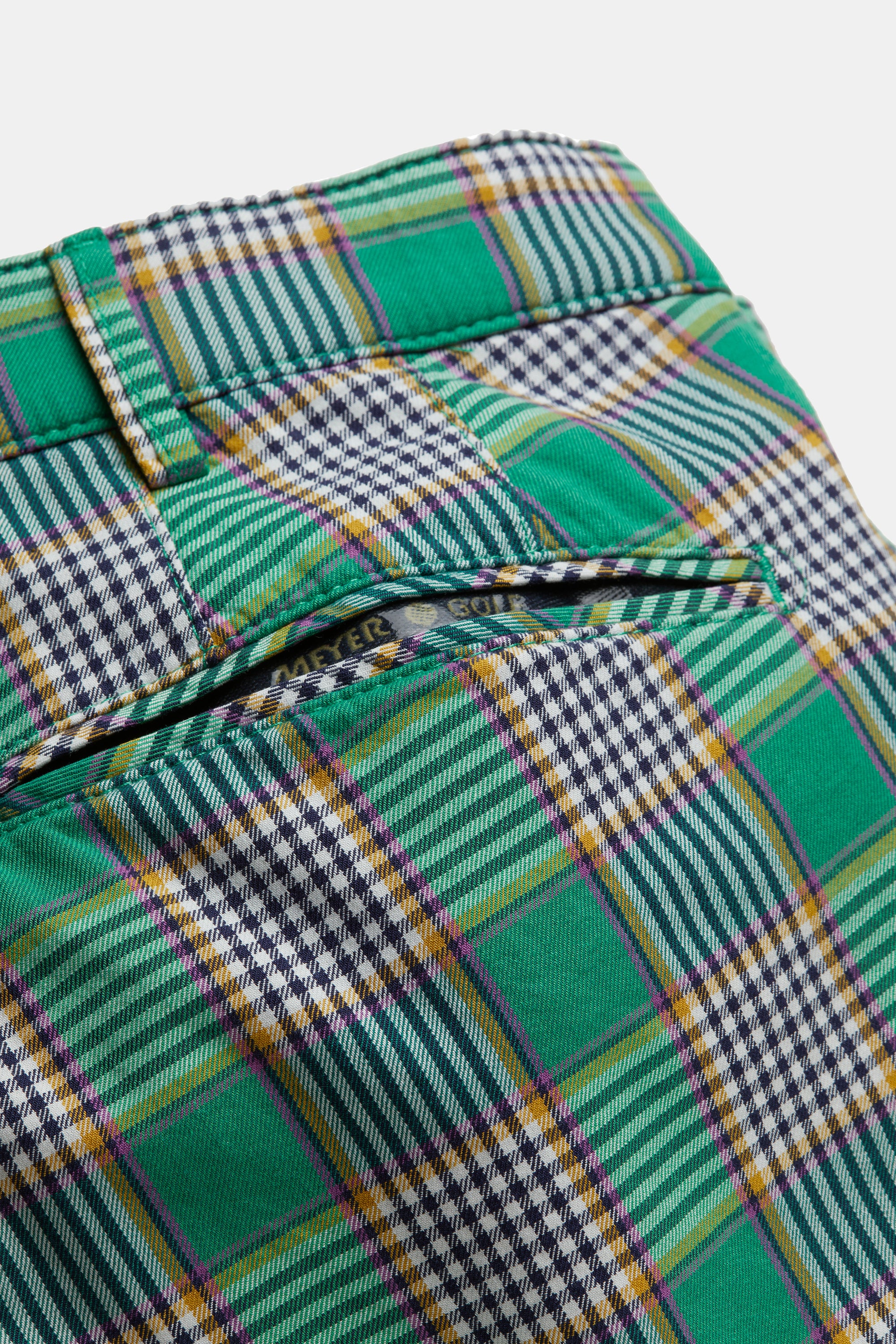 B-St. Andrews 1-8072 PRINCE OF WALES • GOLF SHORTS