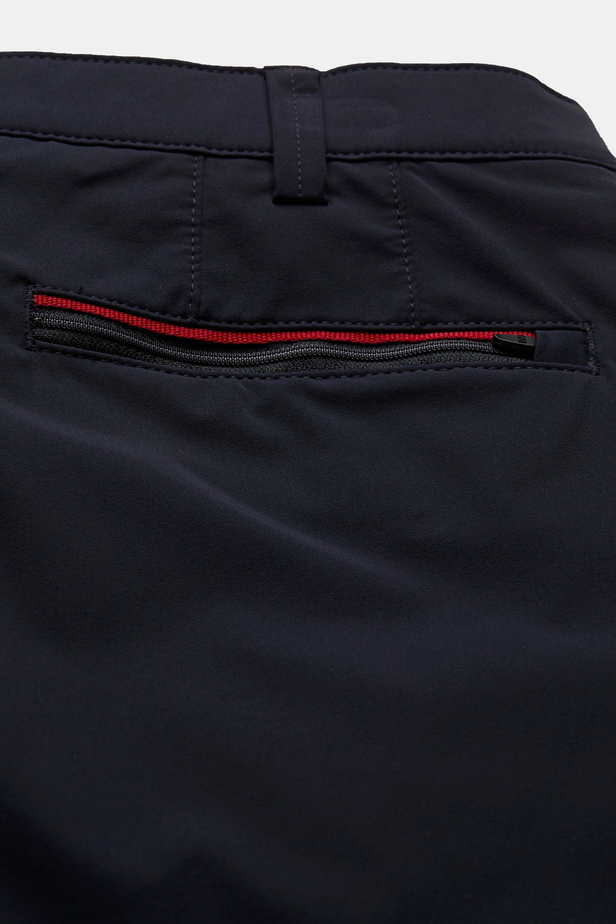 Skye 1-8070 ACTIVE • CHINO