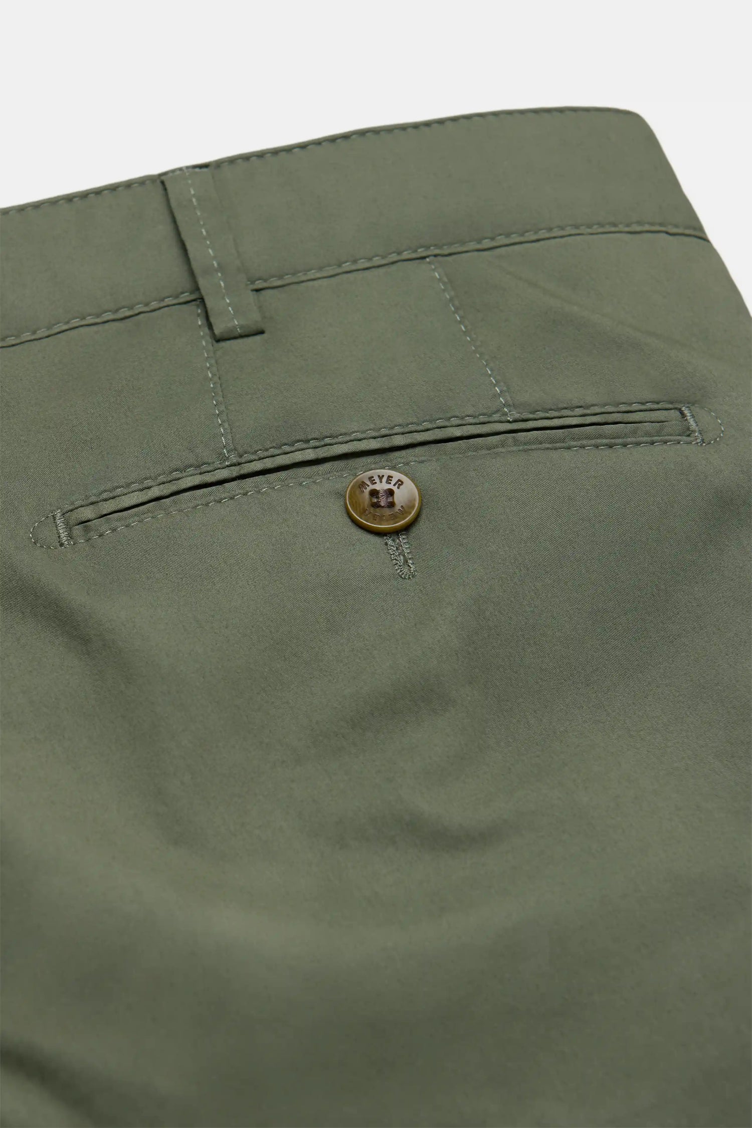 Bonn 1-8137 ULTRA-LIGHTWEIGHT ACTIVE CHINOS