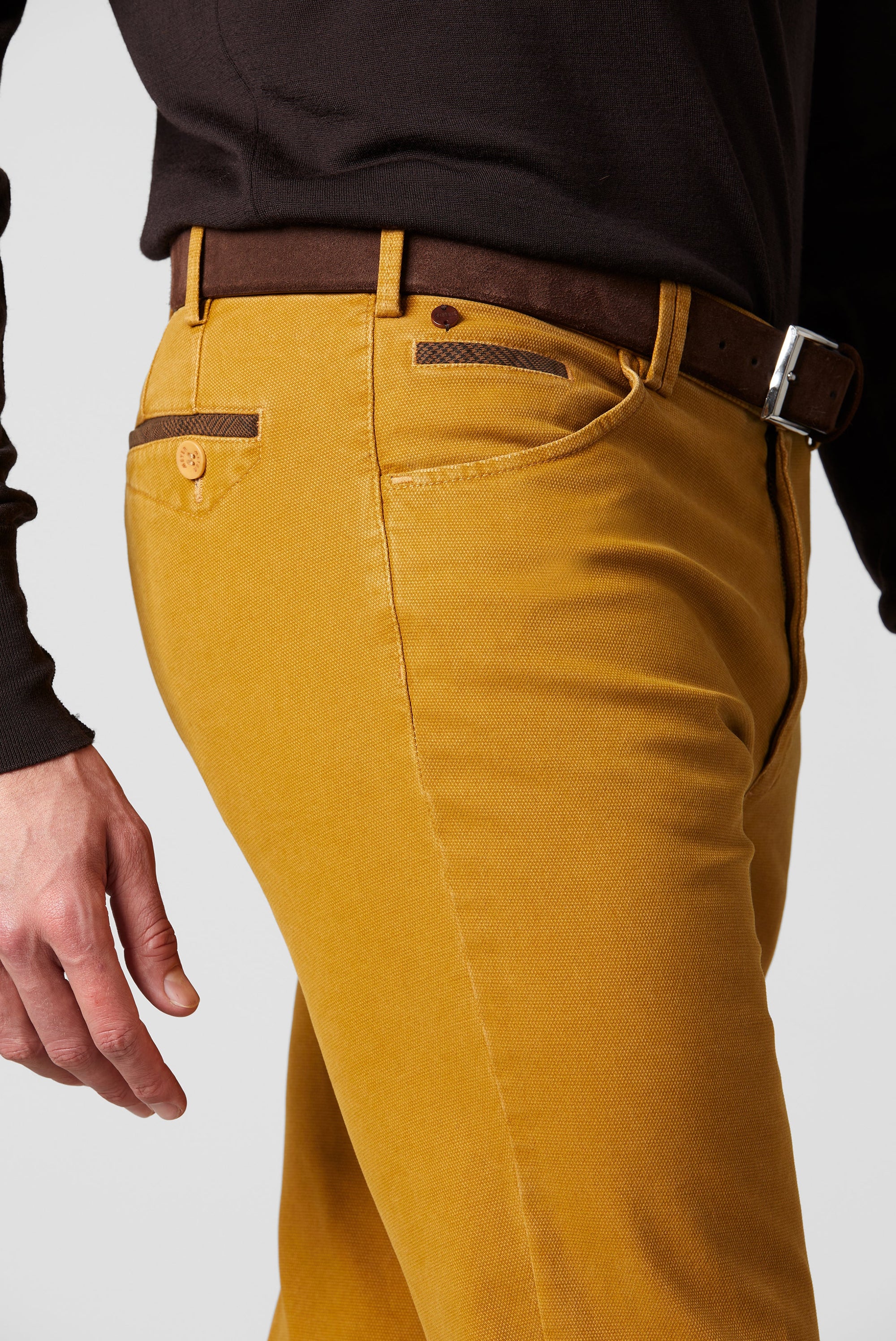 Dublin 2-5582 MICRO STRUCTURE ∙ SWING POCKET