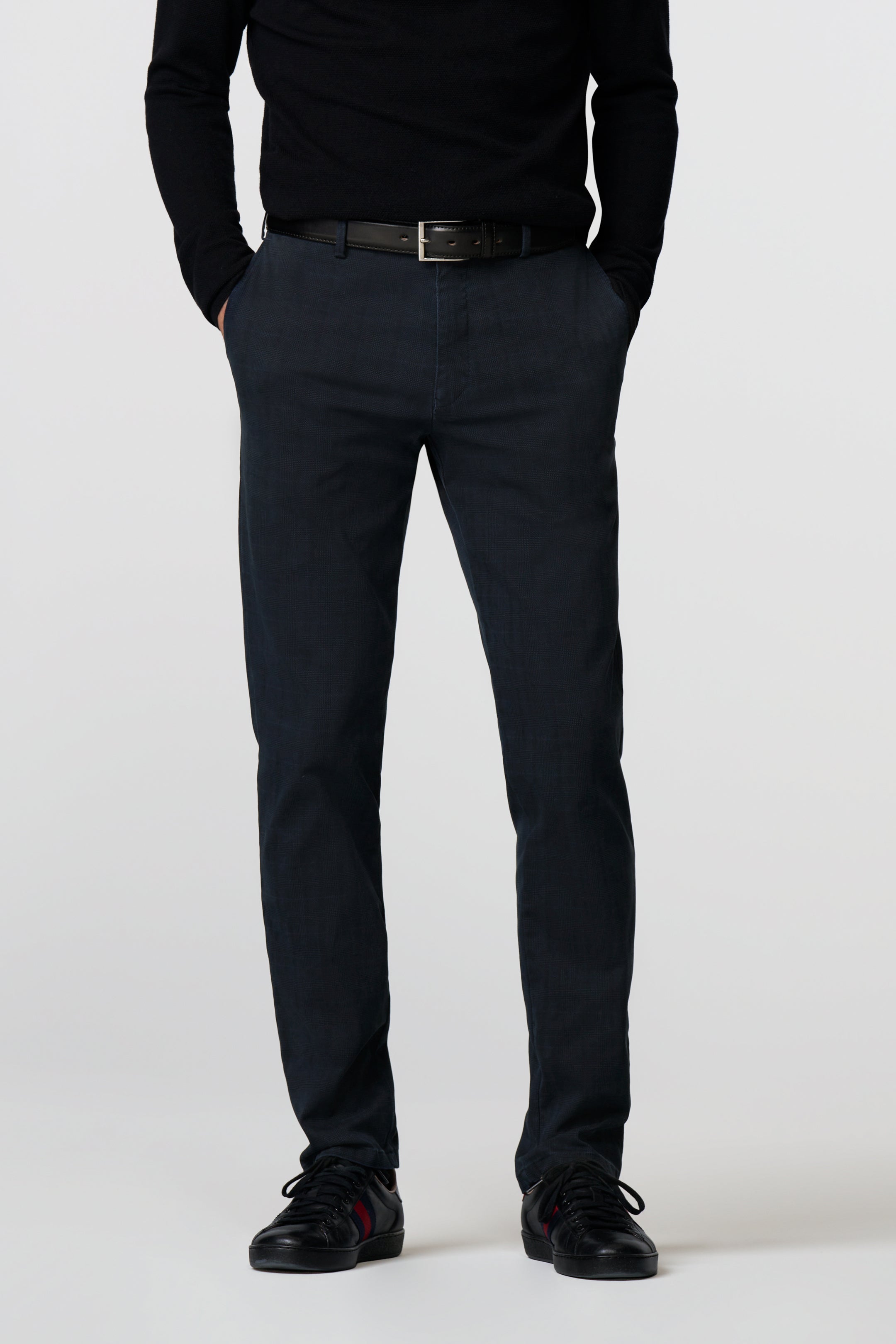 Bonn 2-5621 SUBTLE CHECK