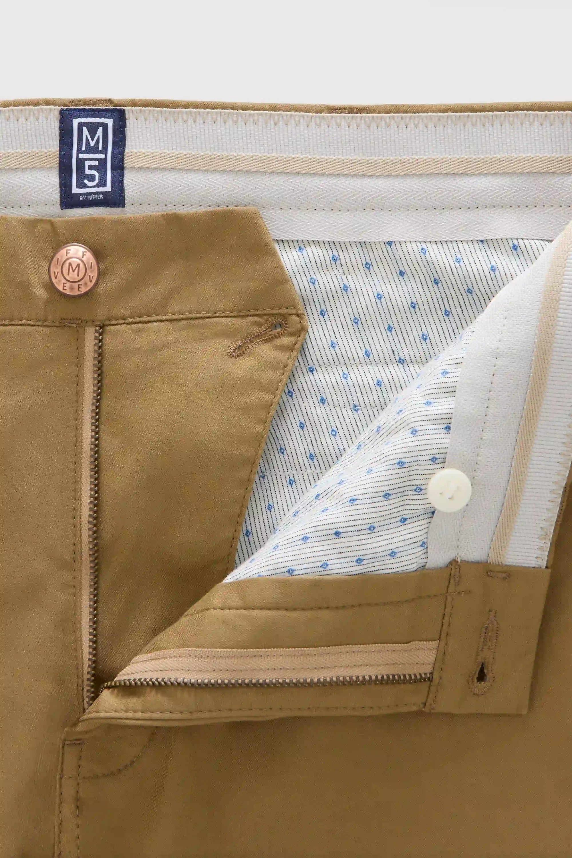 CHINO 1-6010 ULTRA-LIGHTWEIGHT, FUNCTIONAL CHINOS