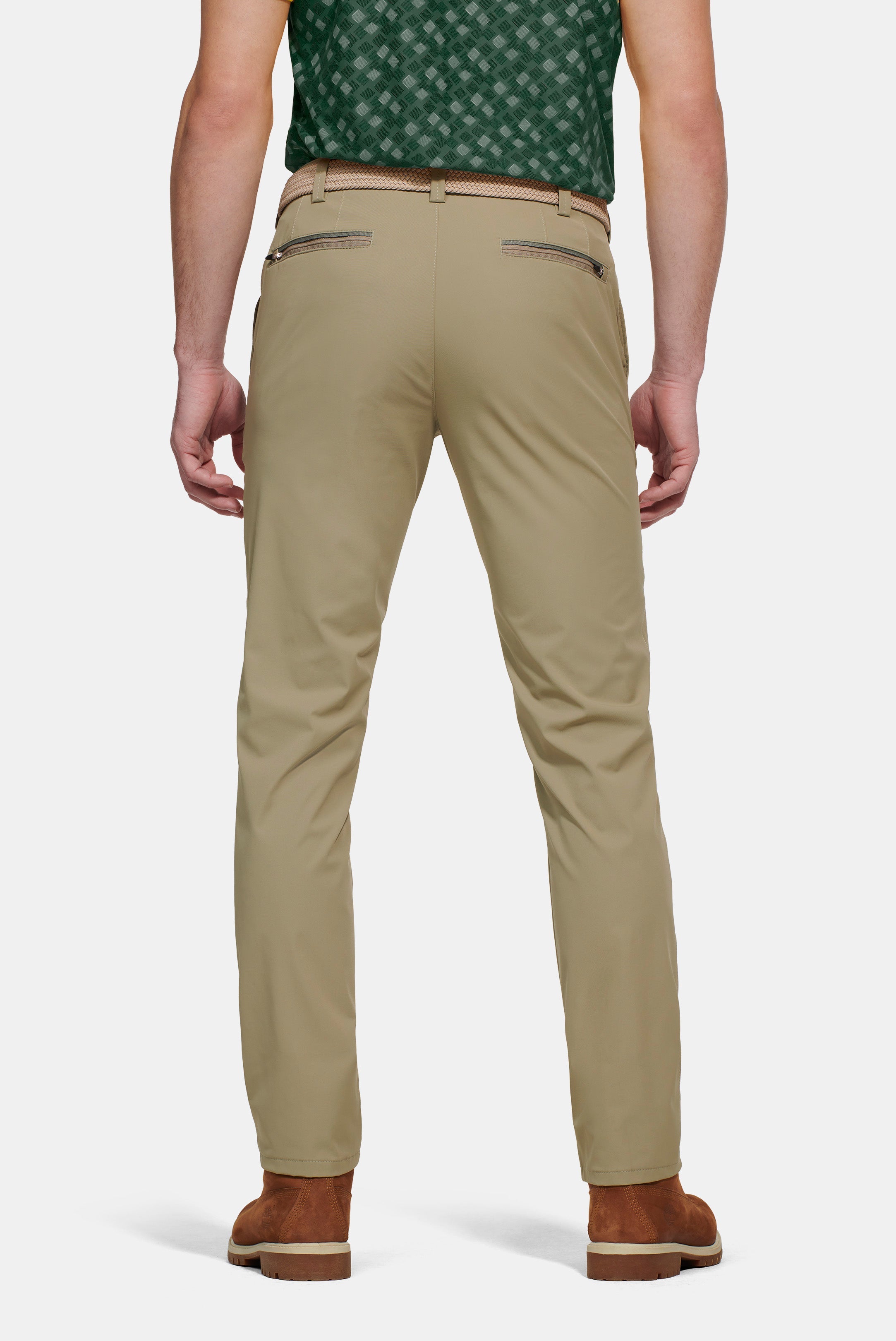 Skye 1-8070 ACTIVE • CHINO