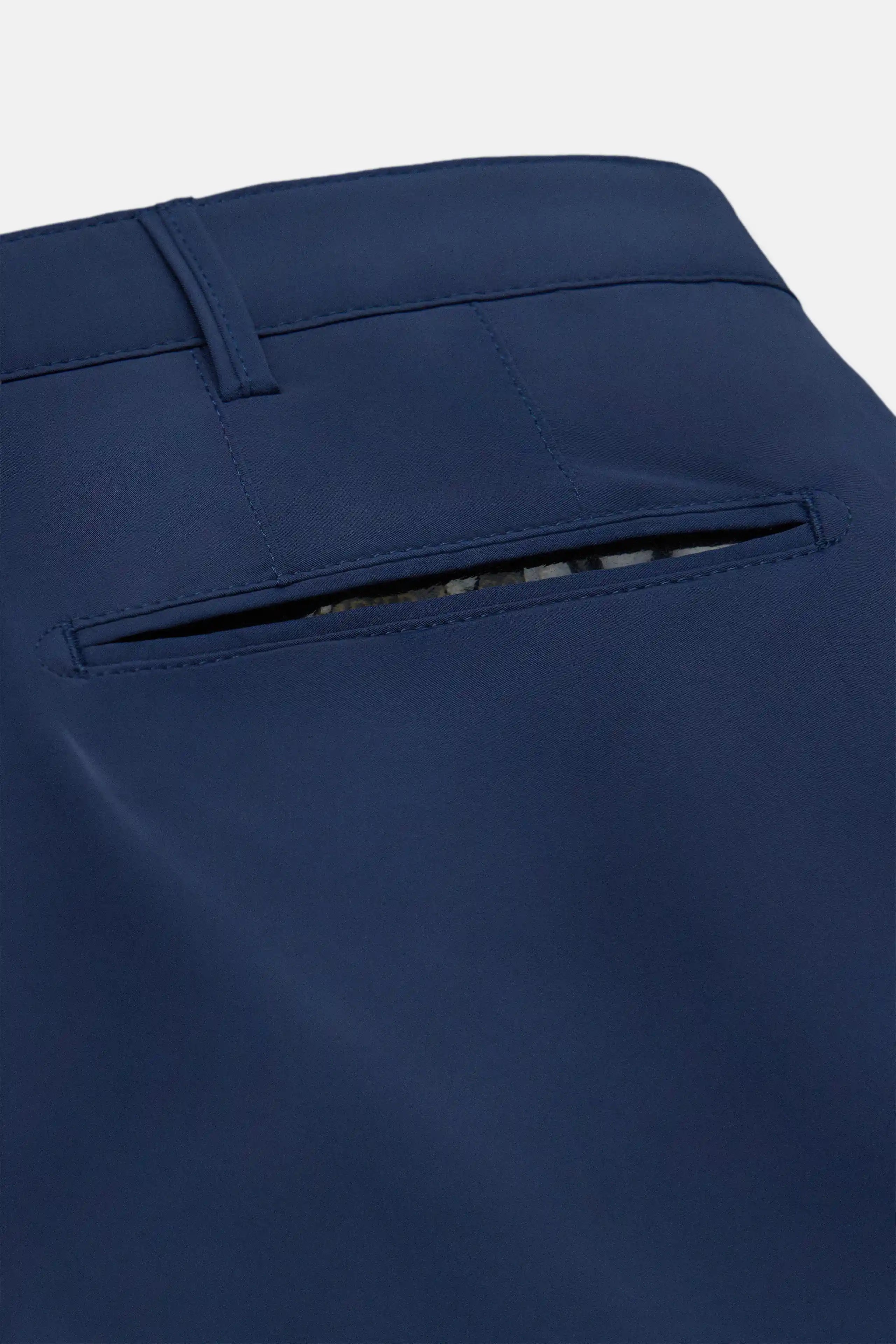 B-St. Andrews 1-8070 GOLF • SHORT
