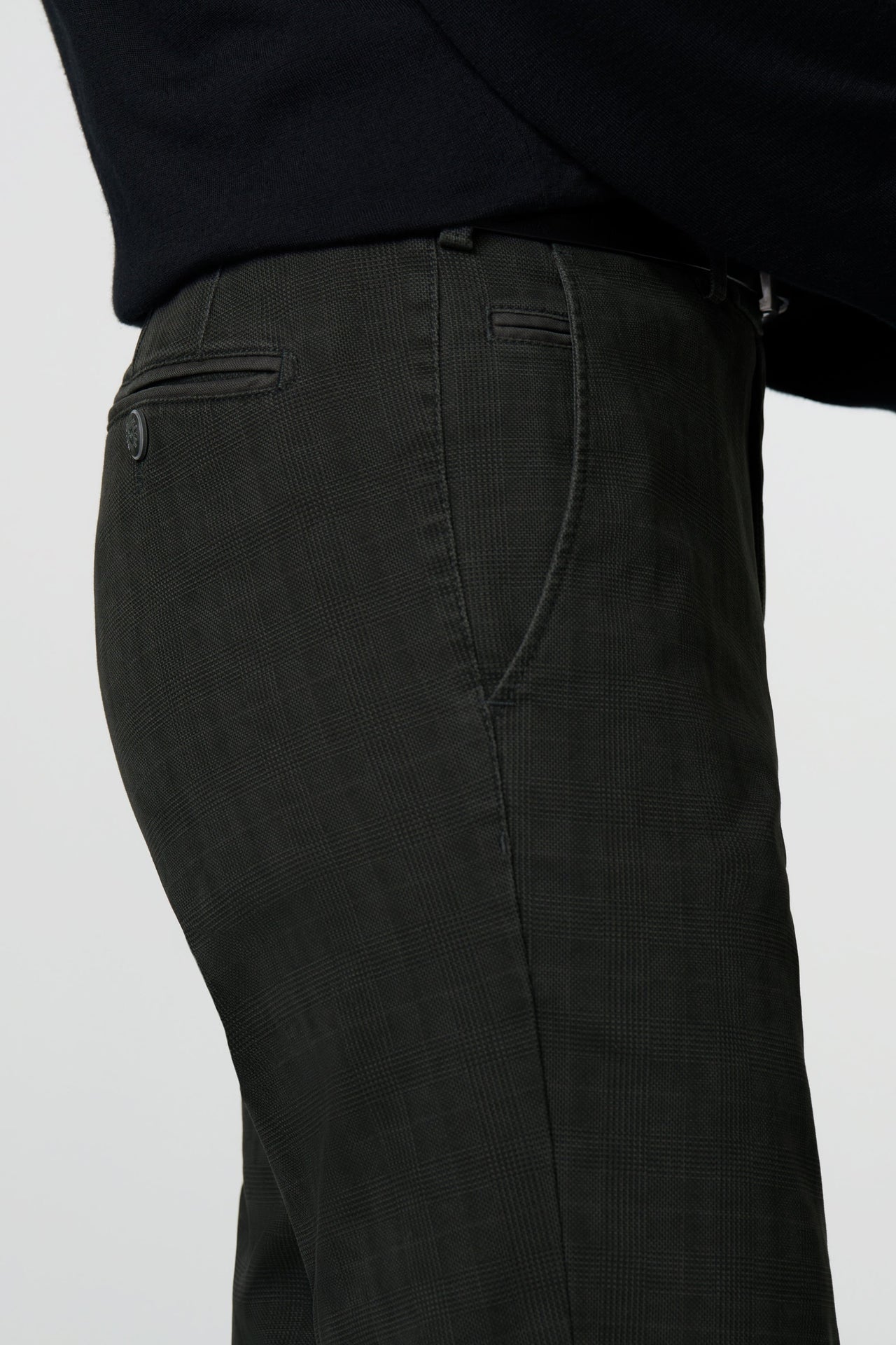 Bonn 2-5621 SUBTLE CHECK