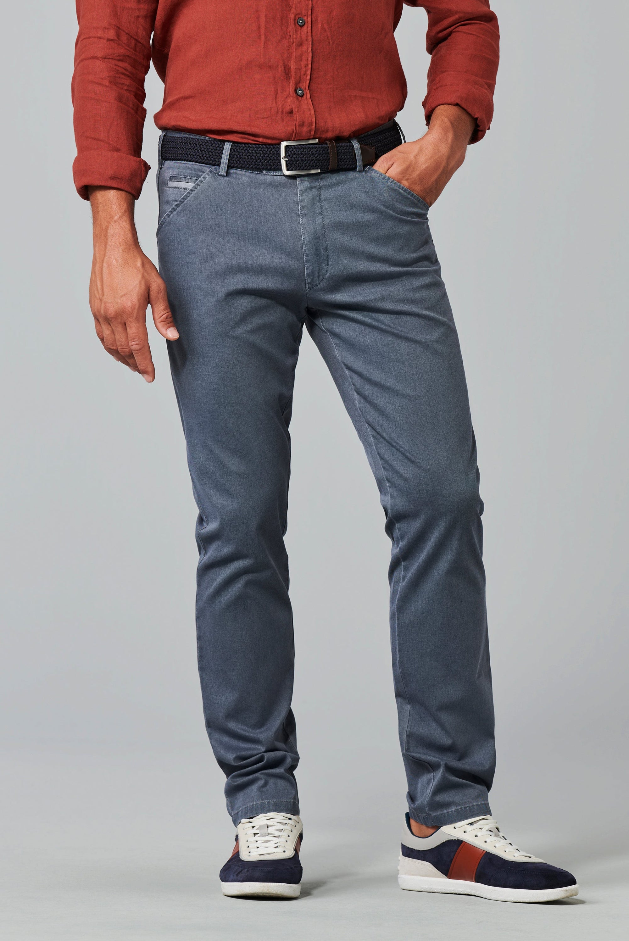 Chicago 1-5068 CASUAL SEMI-BLUE
